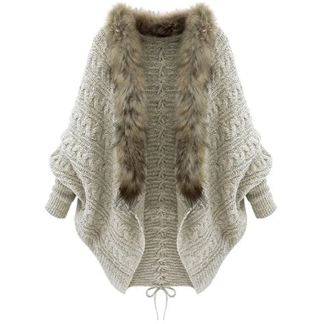 Le pull cardigan à col avec manches chauve-souris.