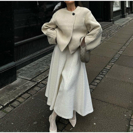 LUMERA | Manteau Court en Laine à Col Rond