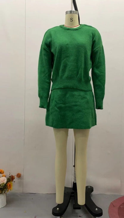 Ensemble  Manches Longues et Jupe Élégante